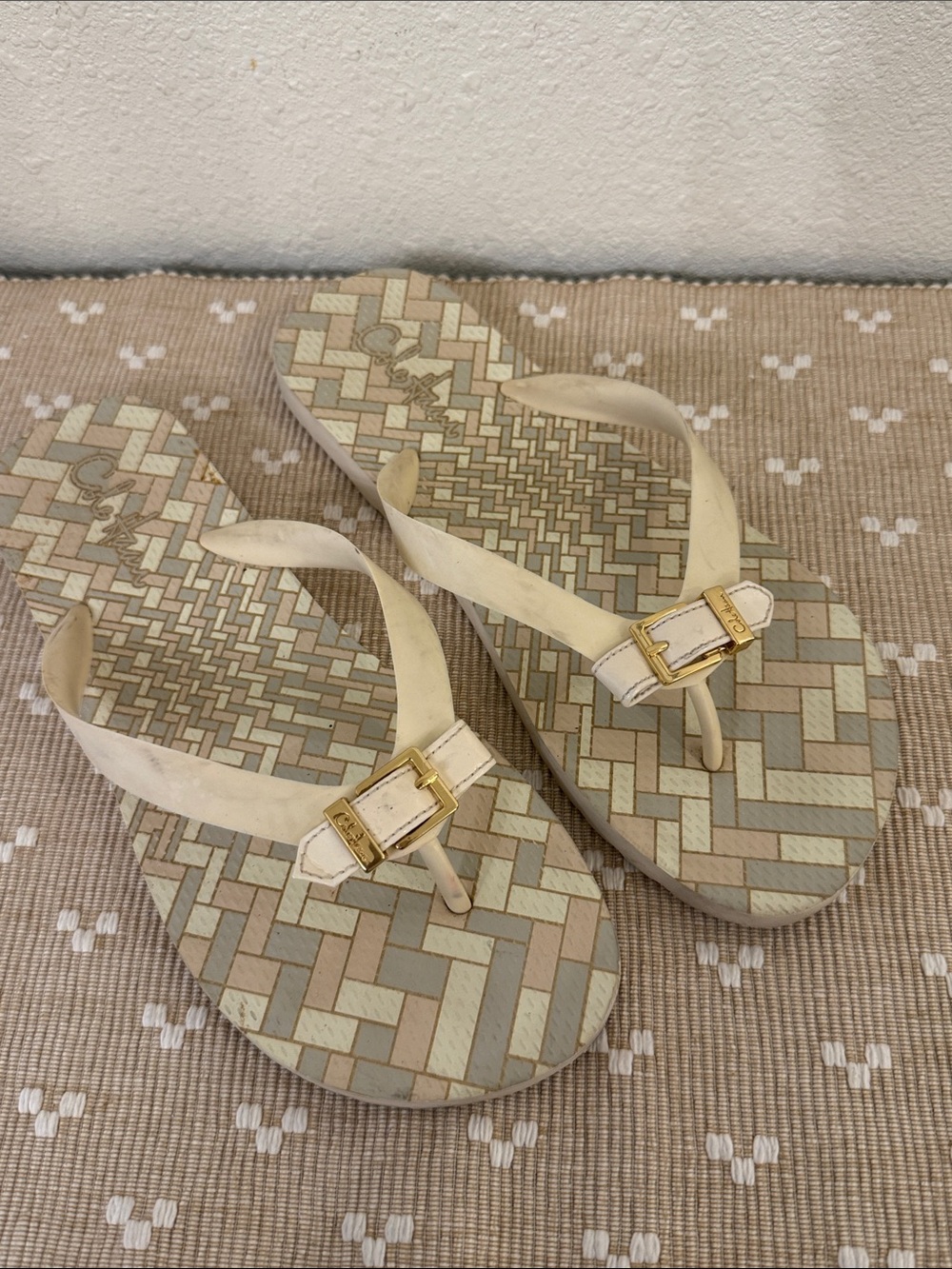 Cole Haan Womens 8B Geometric Buckle Flip Flop Sandals Cream D28449 - Picture 3 of 8